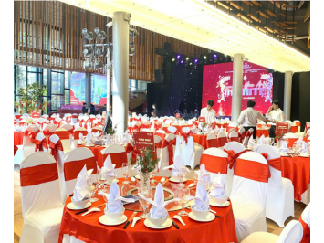 Tiệc Tất Niên 