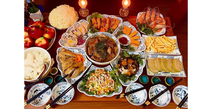 TIỆC CƯỚI